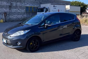 Ford fiesta 1.4 TDCi 68 CV  ideale neopatentati