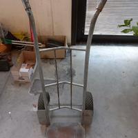 carrello porta oggetti