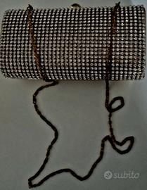 Pochette oro con strass e catenella rimovibile