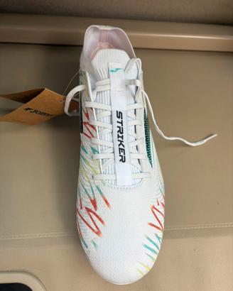 Vrndo scarpe calcio