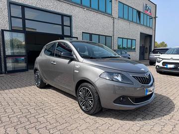 Lancia Ypsilon 1.0 FireFly 5 porte S&S Hybrid Gold