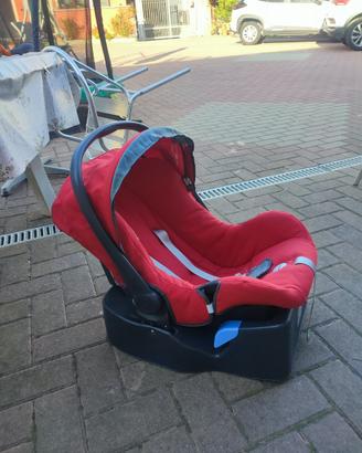 Ovetto rosso con base inglesina