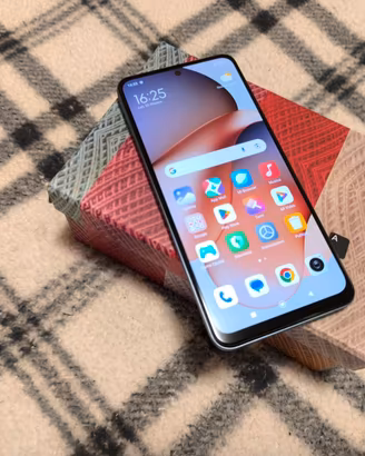 Xiaomi Redmi Note 12 5G 6\128 GB,Display,6.7 ottim