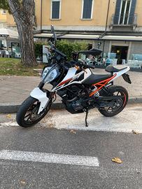 Ktm duke 125