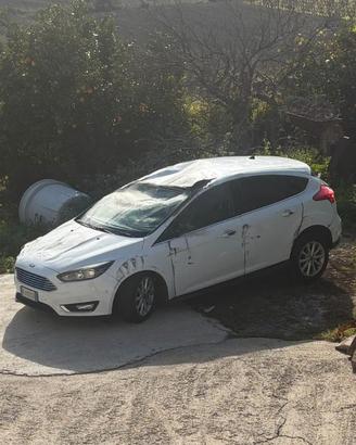 Ford Focus 1.5 tdci 120 CV Titanium 2015