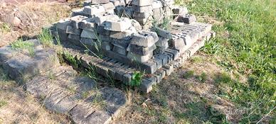 paletti per recinzione in cemento