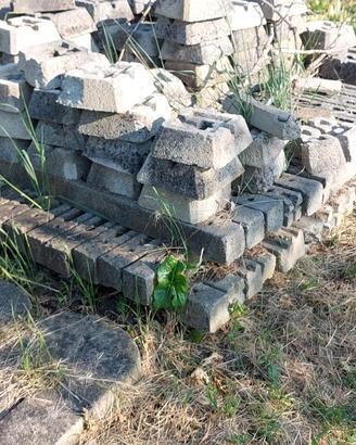 paletti per recinzione in cemento