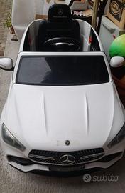 Auto elettrica per bambini