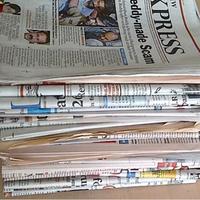  Giornali,  Quotidiani  usati, carta  straccia. 