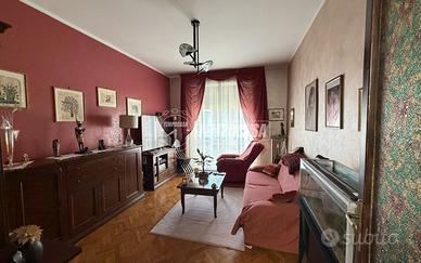 Appartamento a Torino Via Osasco 4 locali