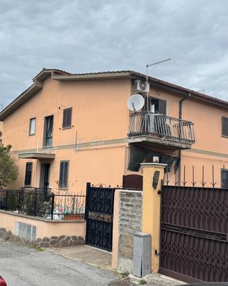 Vermicino: bilocale con posto auto