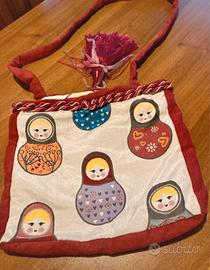 Borsa stoffa e alcantara com matrioska