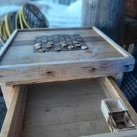 mobile in legno fatto da artigiano