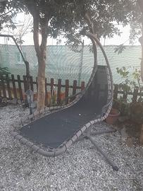 Dondolo da giardino.