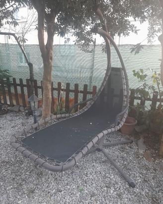 Dondolo da giardino.