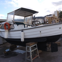 Gozzo in vetroresina