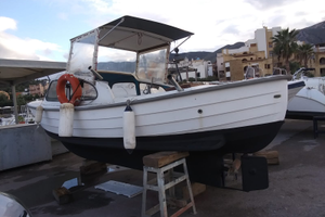 Gozzo in vetroresina