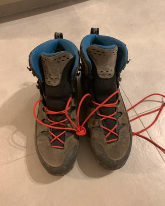 Scarponi MONTURA tre cime tg. 45