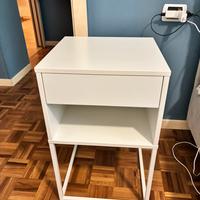 Comodni ikea VIKHAMMER