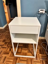 Comodni ikea VIKHAMMER