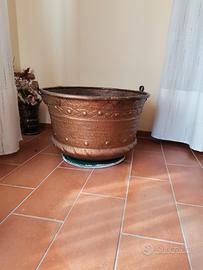 Callara', sottovaso in rame