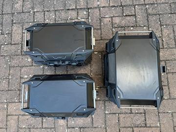 Set completo valigie GIVI Trekker Outback EVO