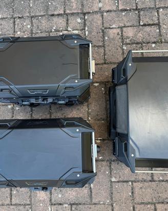 Set completo valigie GIVI Trekker Outback EVO