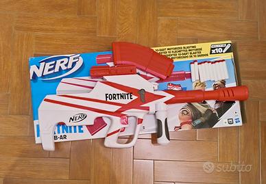 Nerf giocattolo Fortenite (AUG)