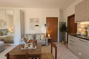 MONOLOCALE A RIMINI