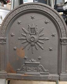 piastra in ghisa da camino