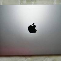 MacBook 14" 2021 M1 Pro 16GB RAM / 1TB SSD