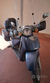 Scooter Aprilia Scarabeo 150