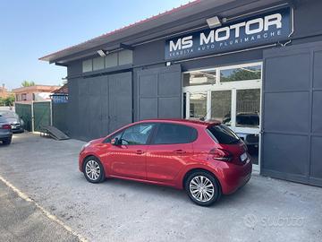 Peugeot 208 PureTech 82 5 porte Allure - Tutto inc