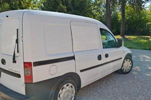 Opel combo van metano