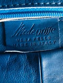 Borsa in vera pelle con catene. Medegriffe.