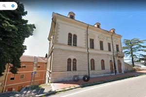 Palazzo storico di 1.000 m² a Larino