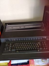 Macchina da scrivere Olivetti ET 121