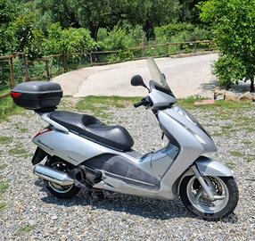 Honda Modello Pantheon 150