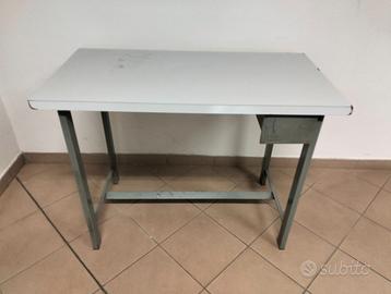 Tavolino da lavoro tavolo