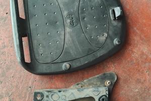 attacco bauletto Beverly + supporto bauletto