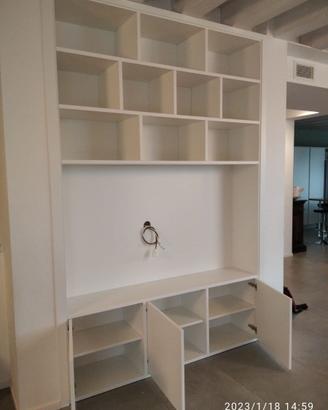 libreria porta tv con 3 ante vani a giorno laccato