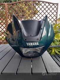 fanale Yamaha con carena