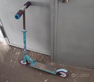 monopattino tema frozen