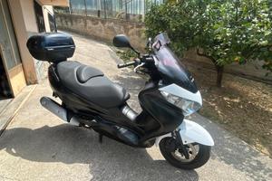 Suzuki Burgman 200