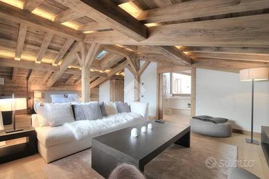 3 LOCALI A ETROUBLES