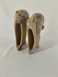 The screaming natives