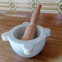 Mortaio bianco in marmo di Carrara con pestello