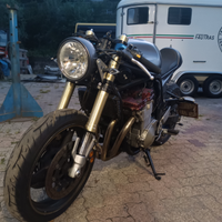 Café racer 600