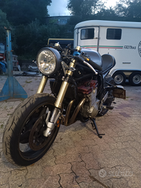Café racer 600