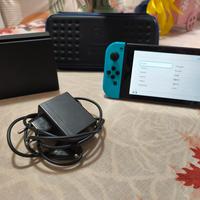 Nintendo Switch completa con custodia